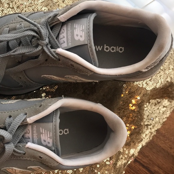 NB Running Shoes - Picture 2 of 8